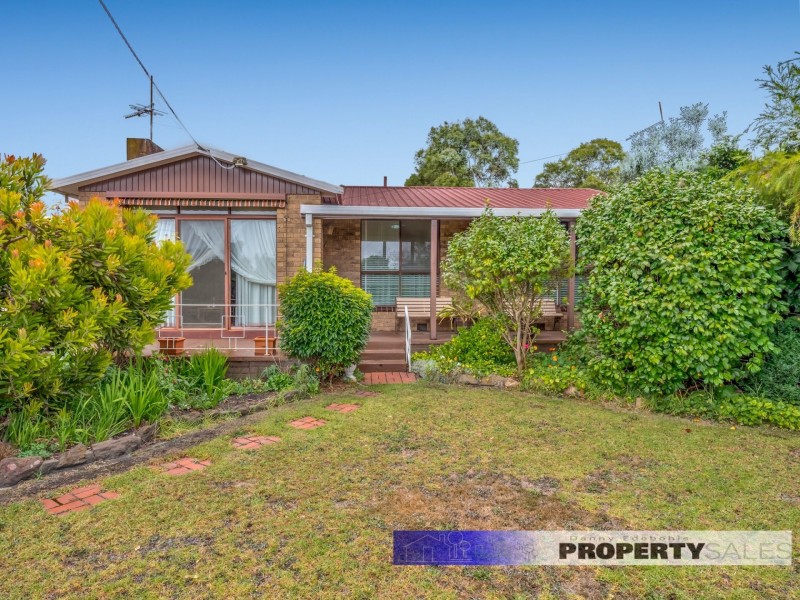 17 Newark Avenue, Newborough VIC 3825