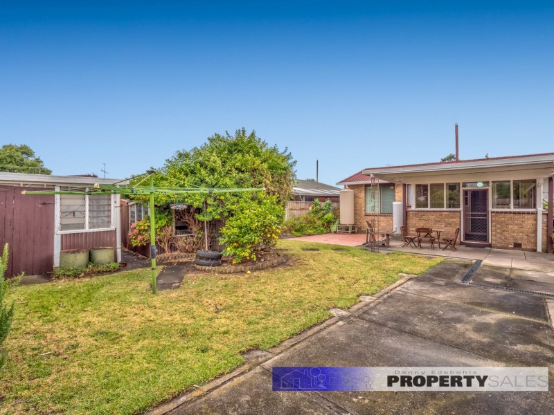 17 Newark Avenue, Newborough VIC 3825