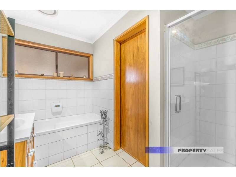 35 Pinnacle Drive, Rawson VIC 3825