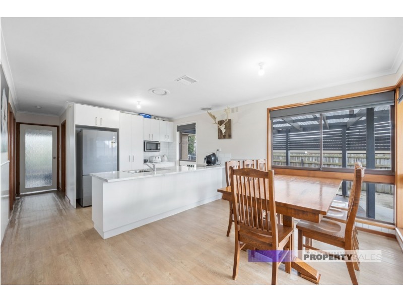 100 Torres Street, Newborough VIC 3825