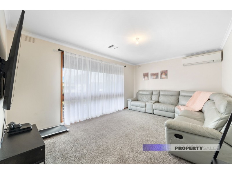 100 Torres Street, Newborough VIC 3825