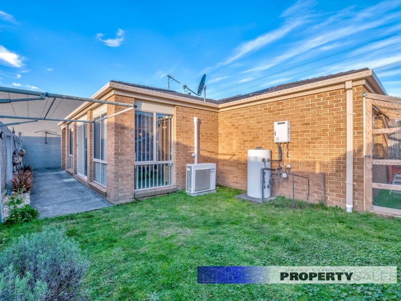 3/35-37 Monash Road, Newborough VIC 3825