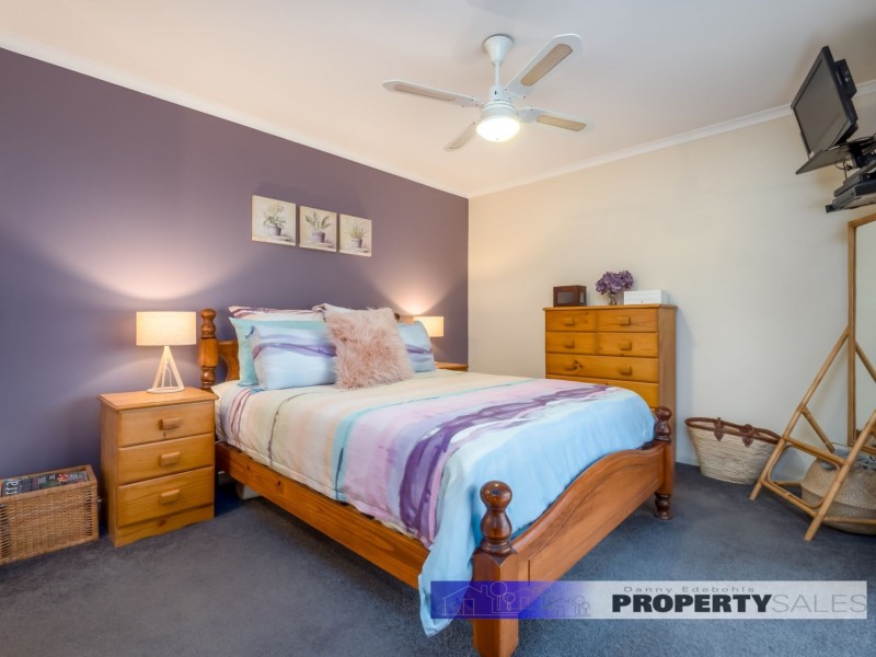 5 Phelps Court, Newborough VIC 3825