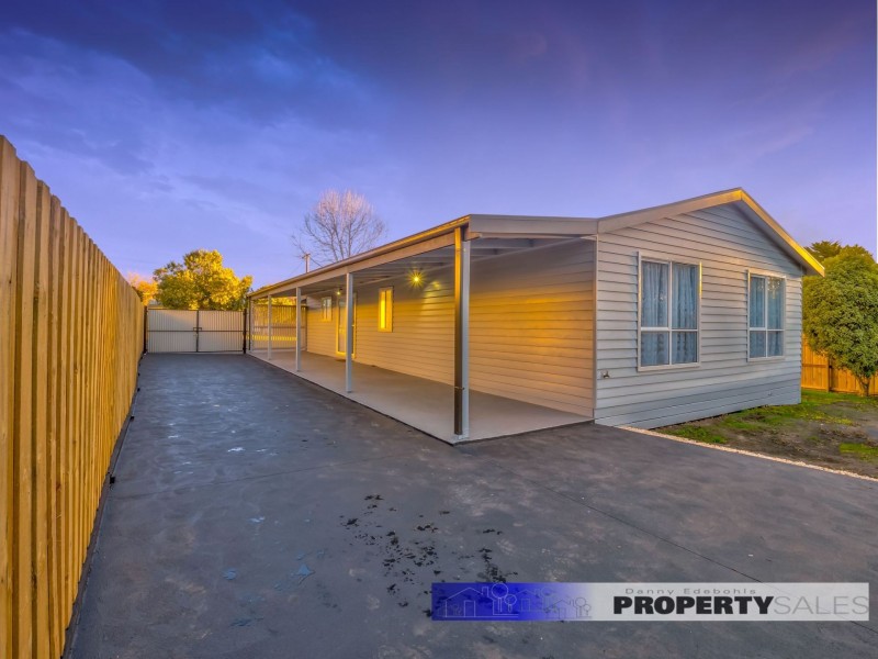 18 Ellinbank Street, Newborough VIC 3825