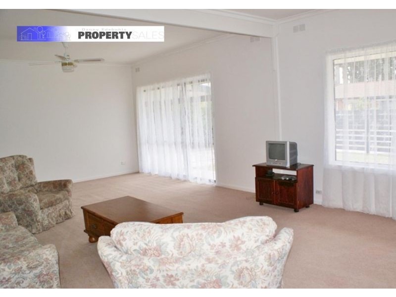 24 Hunter Street, Moe VIC 3825