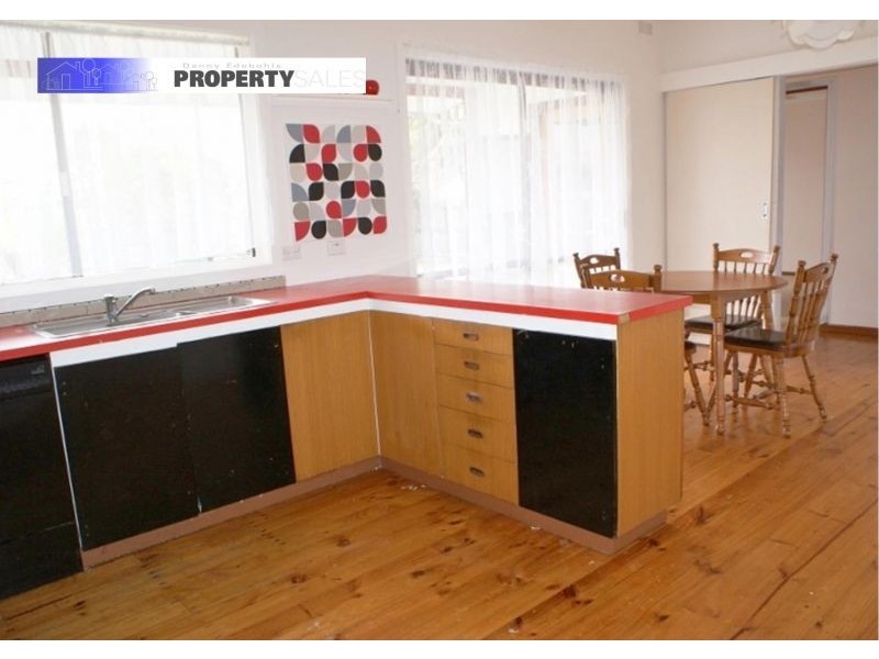 24 Hunter Street, Moe VIC 3825