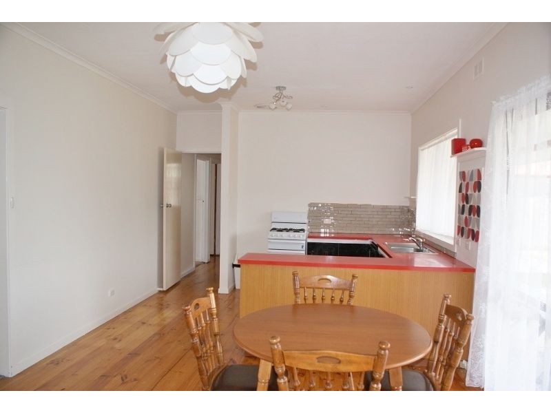 24 Hunter Street, Moe VIC 3825