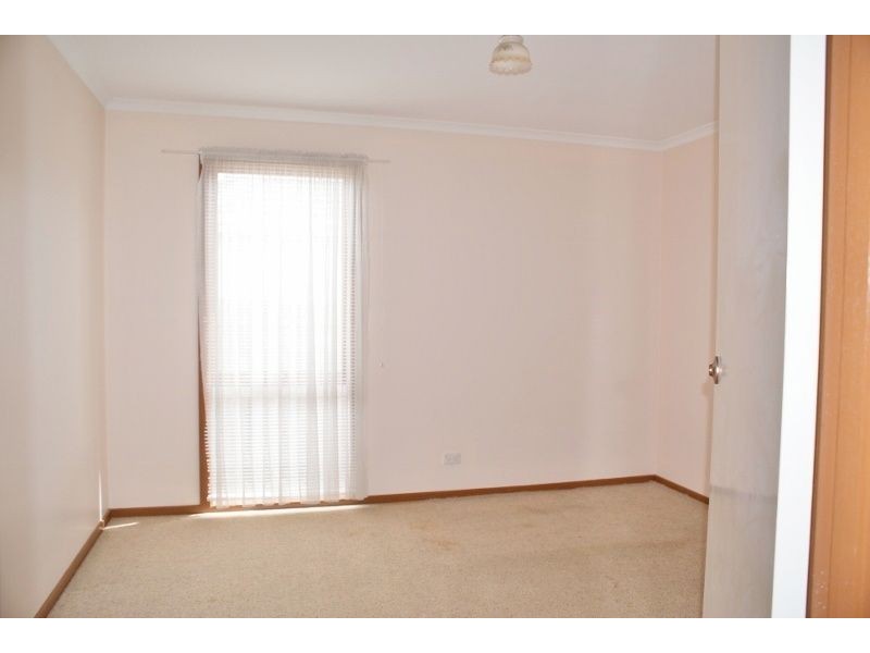 24 Hunter Street, Moe VIC 3825