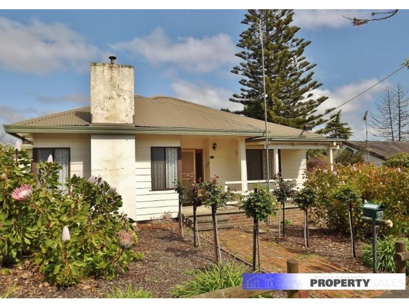 33 Leith Street, Newborough VIC 3825