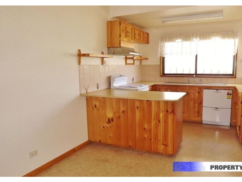 33 Leith Street, Newborough VIC 3825