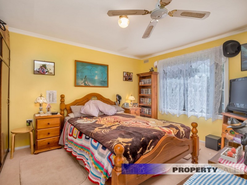 28 Alexander Avenue, Moe VIC 3825