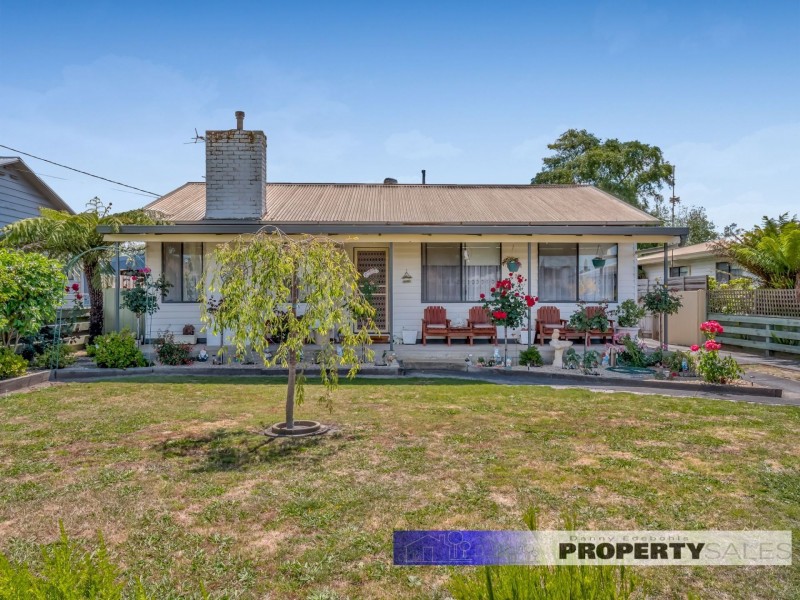 28 Alexander Avenue, Moe VIC 3825