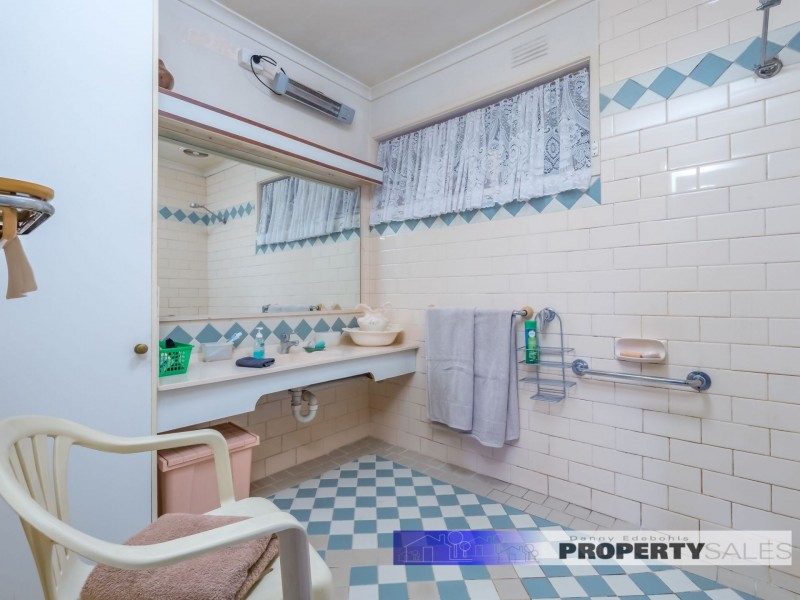 4 Avro Court, Moe VIC 3825
