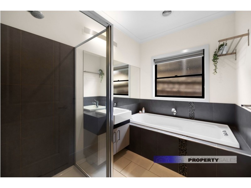 32 Reservoir Road, Moe VIC 3825