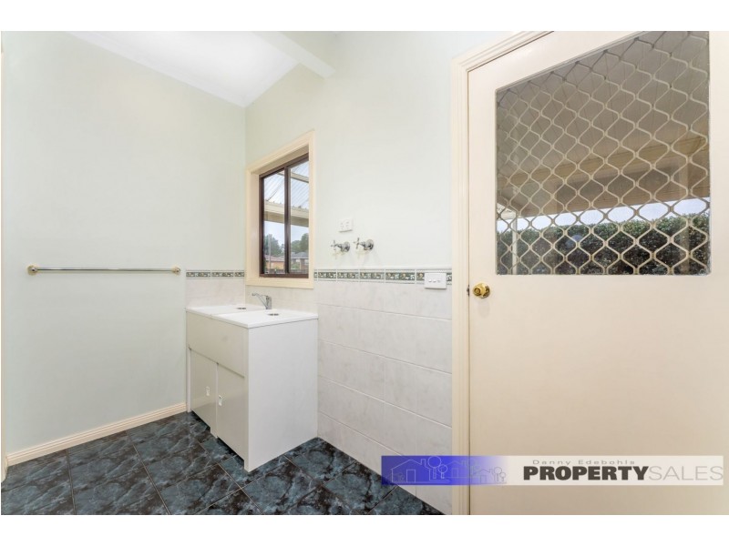 6 South Street, Moe VIC 3825