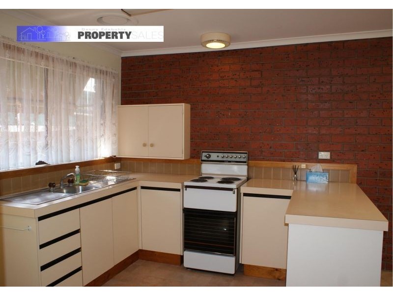 1/10 Paull Court, Moe VIC 3825