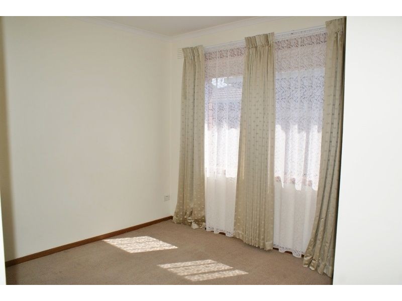 1/10 Paull Court, Moe VIC 3825