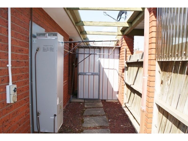 1/10 Paull Court, Moe VIC 3825