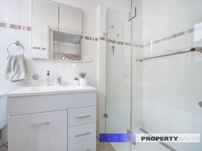 77 Chamberlain Road, Newborough VIC 3825