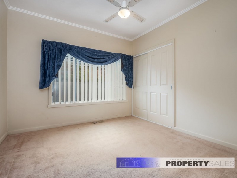 77 Chamberlain Road, Newborough VIC 3825