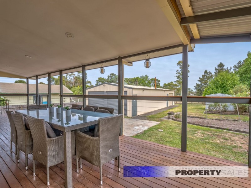 77 Chamberlain Road, Newborough VIC 3825