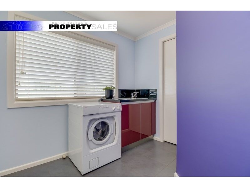 33 Shanahan Parade, Newborough VIC 3825