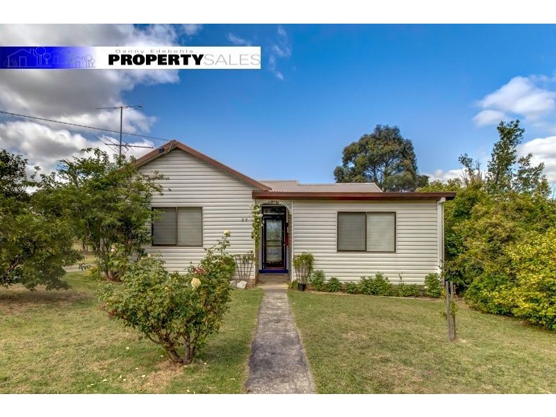 33 Shanahan Parade, Newborough VIC 3825