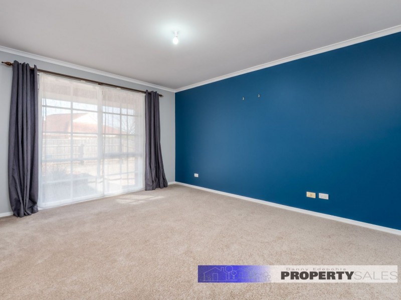 16 Crowe Court, Newborough VIC 3825