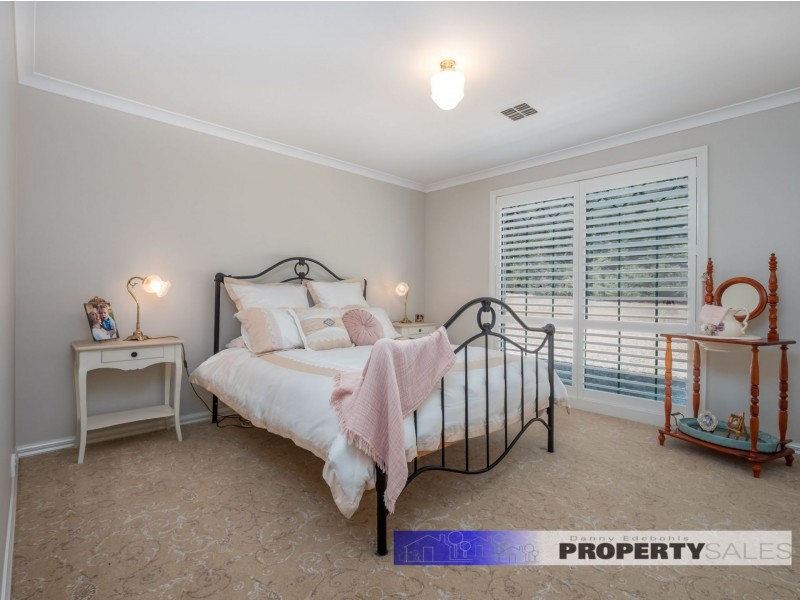 125 McGraths Track, Hernes Oak VIC 3825