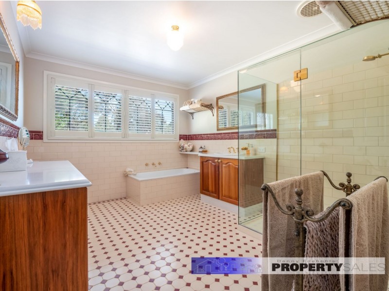 125 McGraths Track, Hernes Oak VIC 3825