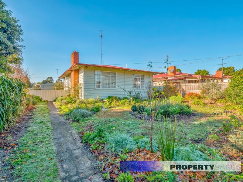 13 Prince Street, Moe VIC 3825