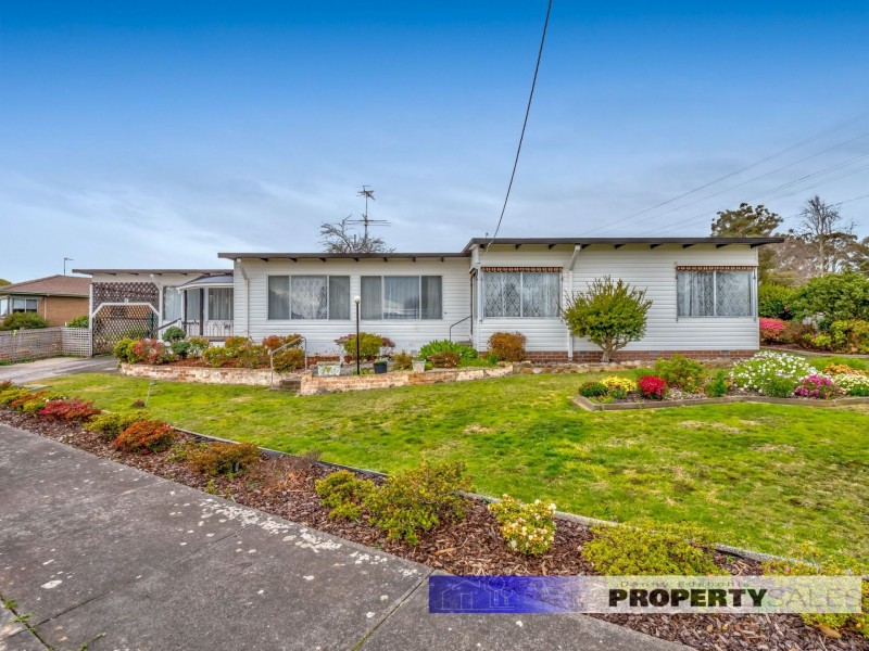 8 Shanahan Parade, Newborough VIC 3825