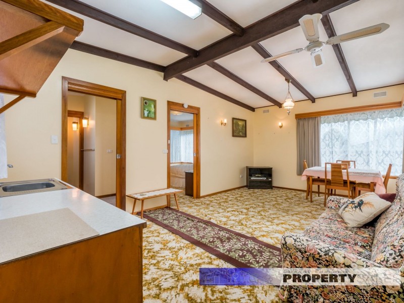 8 Shanahan Parade, Newborough VIC 3825