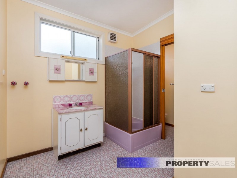 8 Shanahan Parade, Newborough VIC 3825