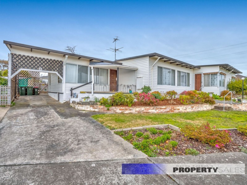 8 Shanahan Parade, Newborough VIC 3825