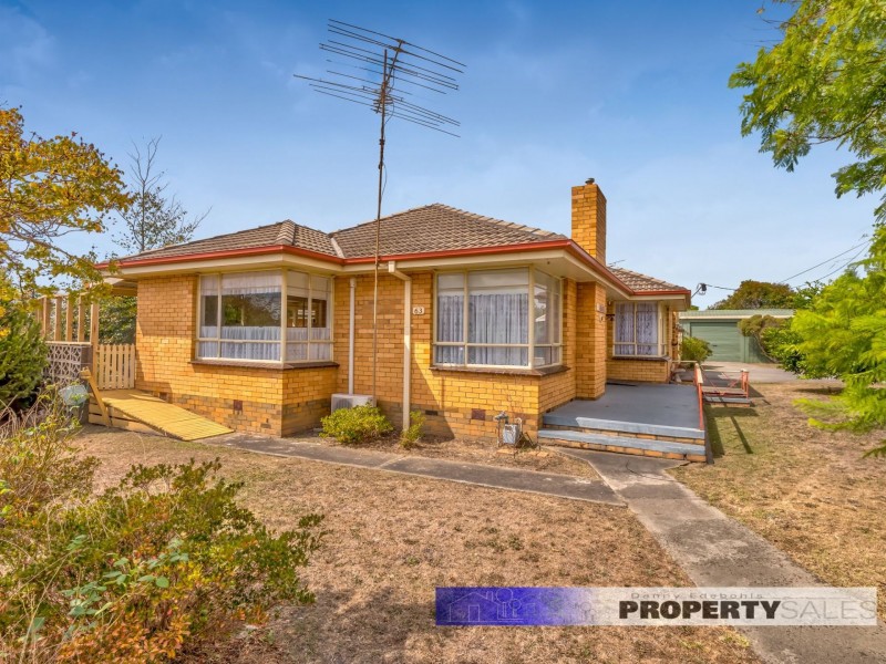 63 Northern Avenue, Newborough VIC 3825