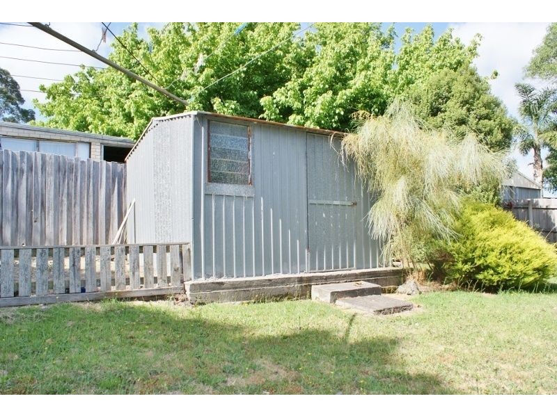 13 Elizabeth Street, Moe VIC 3825