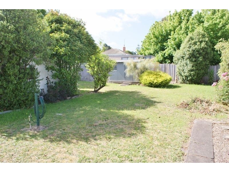 13 Elizabeth Street, Moe VIC 3825