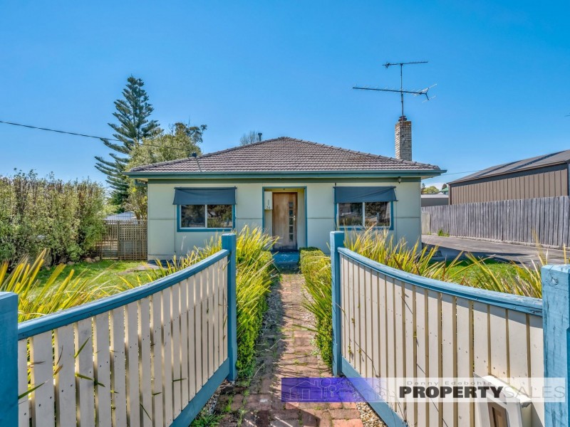 34 Law Street, Newborough VIC 3825