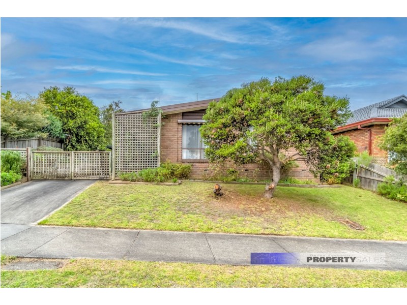 26 Dinwoodie Drive, Newborough VIC 3825