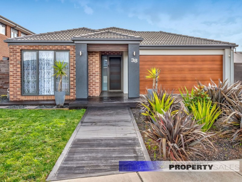 38 Discovery Boulevard, Moe VIC 3825