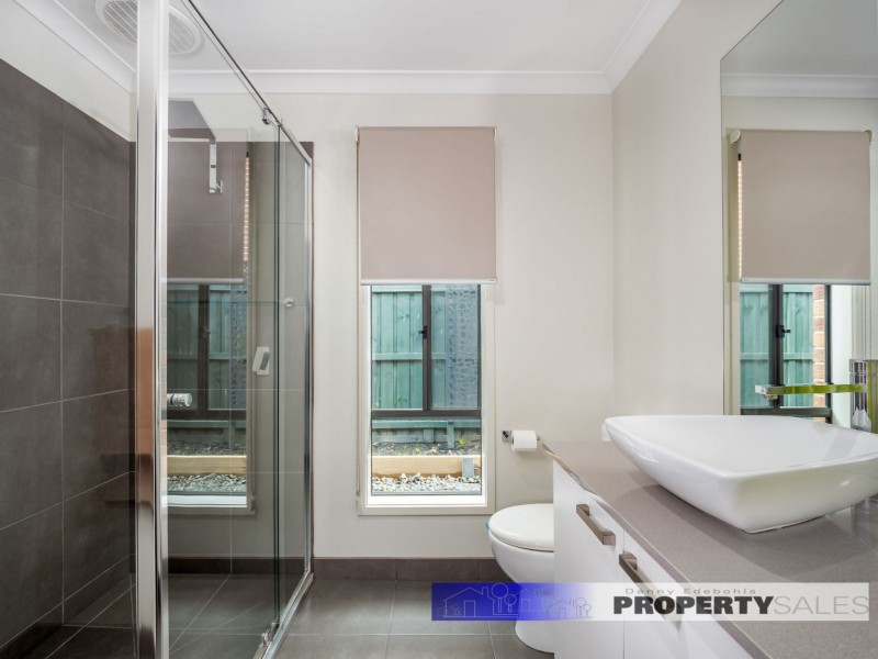 38 Discovery Boulevard, Moe VIC 3825