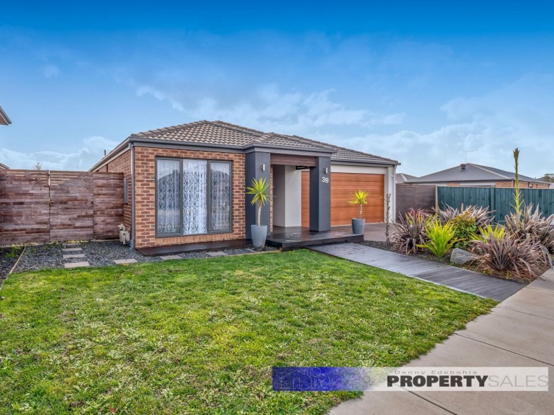 38 Discovery Boulevard, Moe VIC 3825