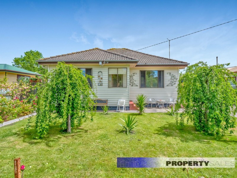 14 Austin Avenue, Moe VIC 3825
