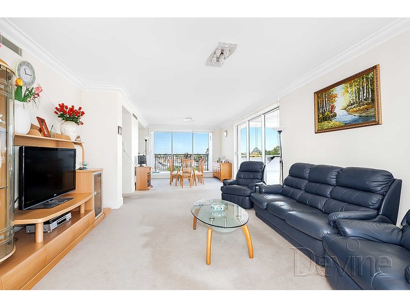402/2 Village Drive, Breakfast Point NSW 2137