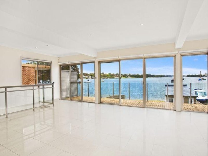 79 Llewellyn Street, Rhodes NSW 2138