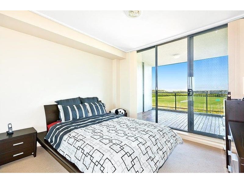 87/27 Bennelong Road, Wentworth Point NSW 2127