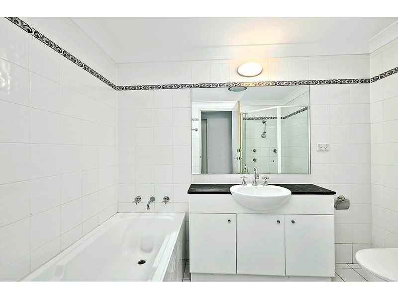 205/10 Wentworth Drive, Liberty Grove NSW 2138