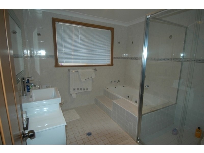 32 Kingston Ave, Concord NSW 2137