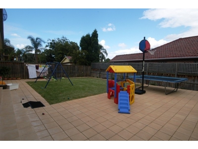 32 Kingston Ave, Concord NSW 2137